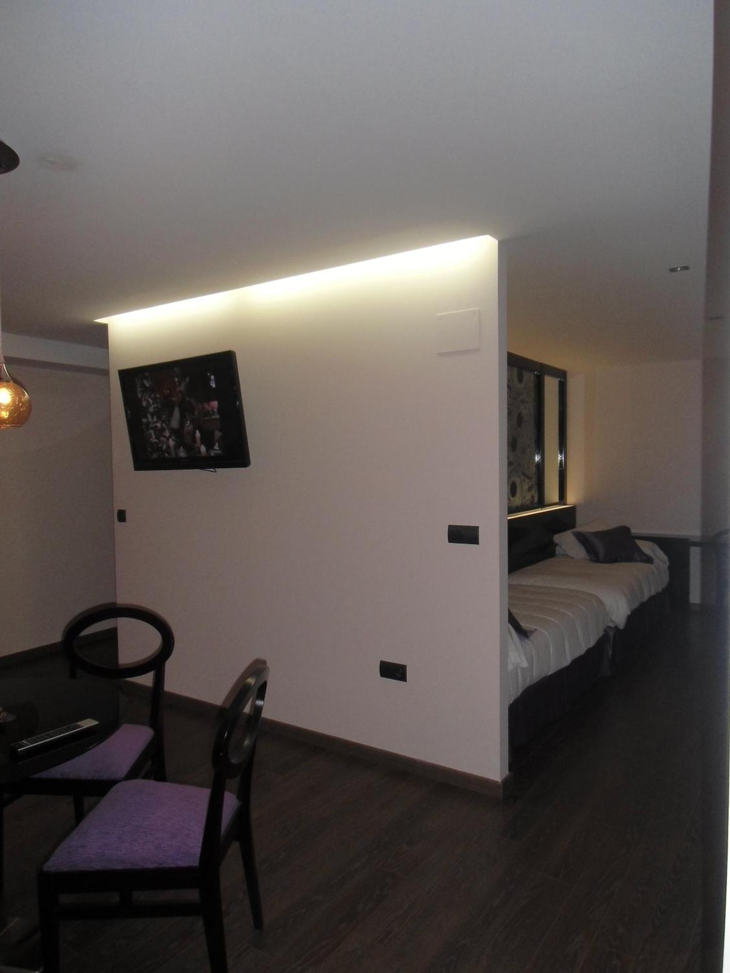 Area De Servicio Villamartin Villamartin de la Abadia 客房 照片