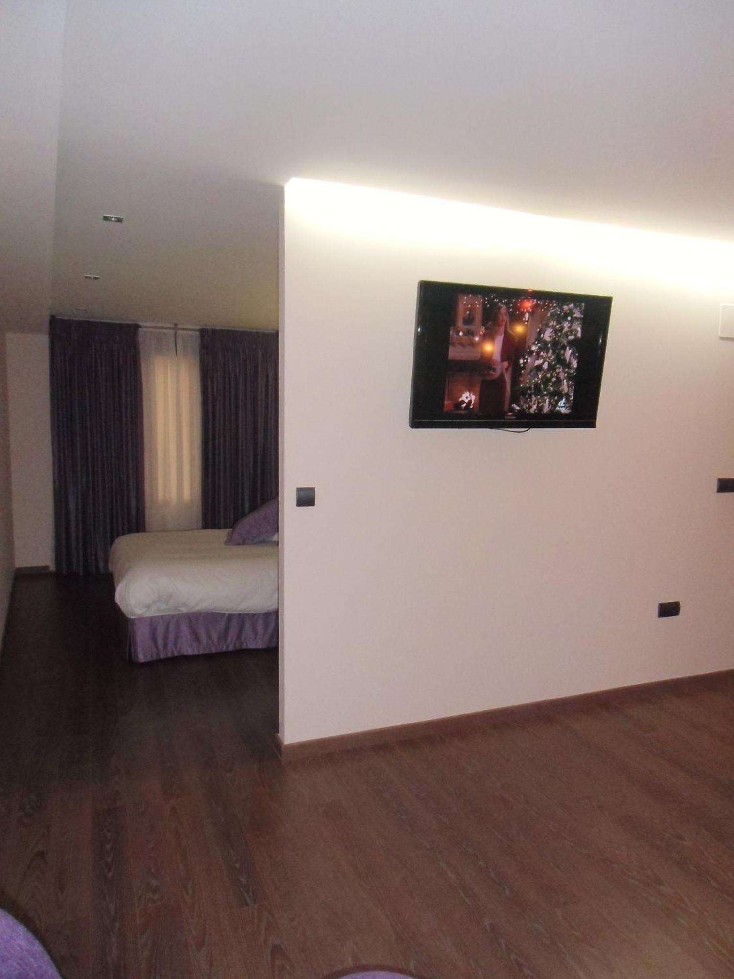 Area De Servicio Villamartin Villamartin de la Abadia 客房 照片