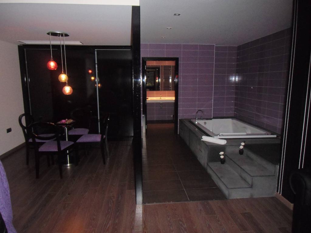 Area De Servicio Villamartin Villamartin de la Abadia 客房 照片